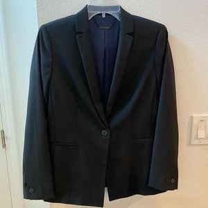 Elie Tahari Blazer, Single button